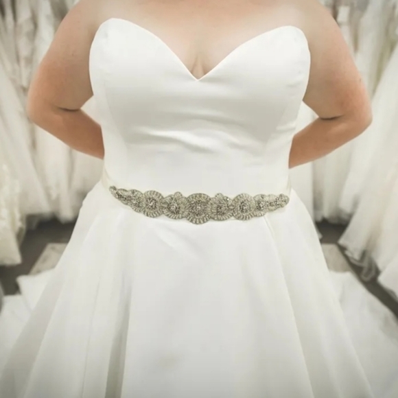 Rosebuds Silver Ivory Bridal Belt